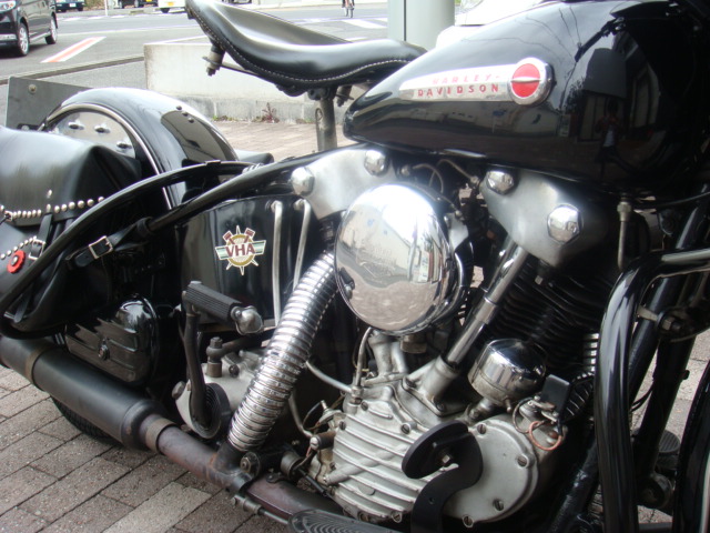 Vintage Harley-Davidson 47FL Knuckle head: D.Lewis