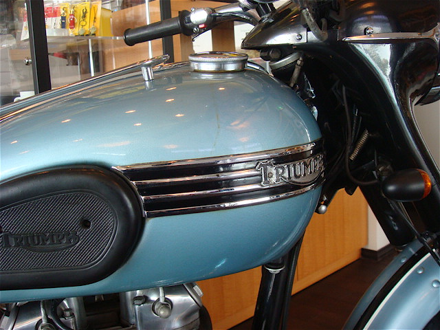 Triumph T110: D.Lewis