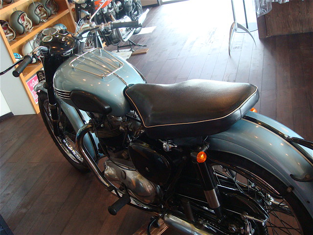 Triumph T110: D.Lewis